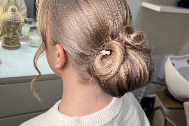 Smooth Rose Bun