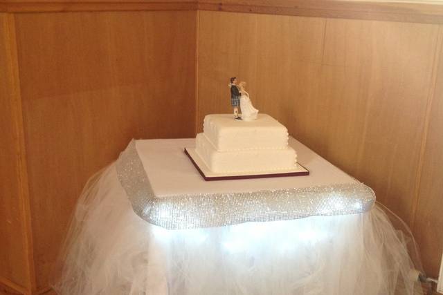 Bespoke cake table skirt