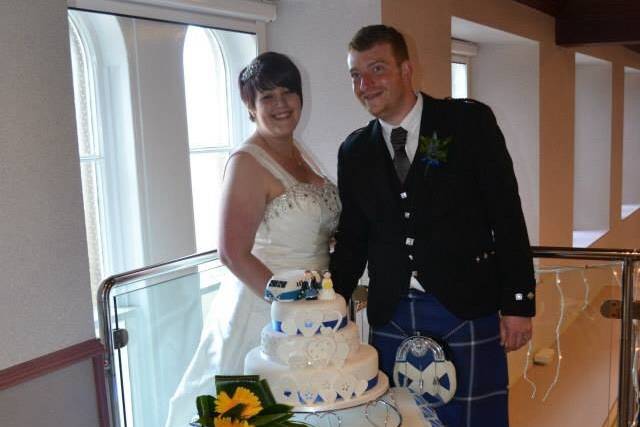 Bespoke cake table