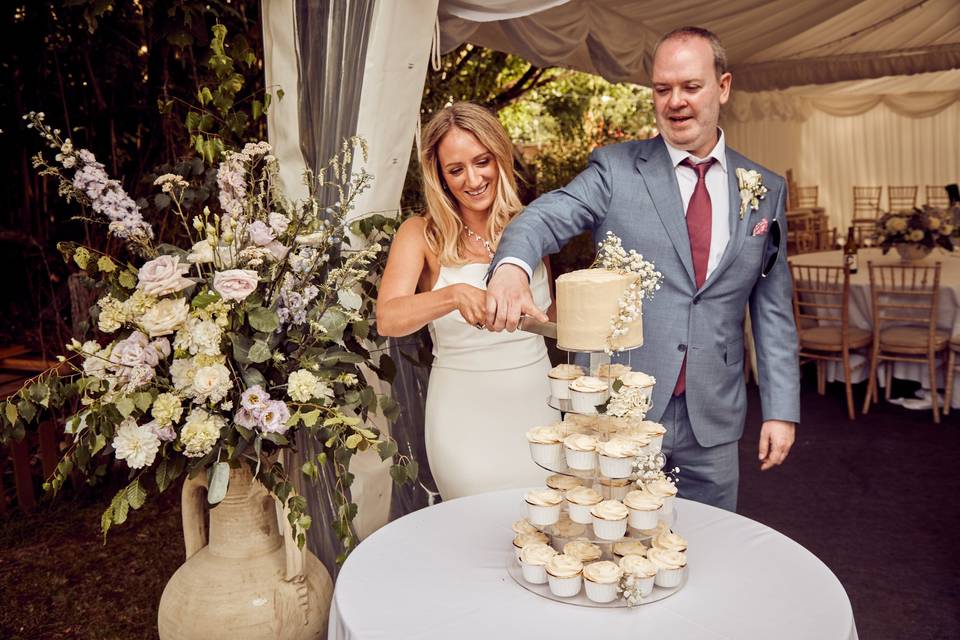 Cake cutting