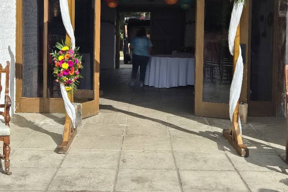 Wedding arch