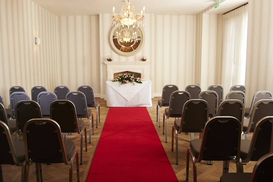 Ceremony in the Harbour Suite