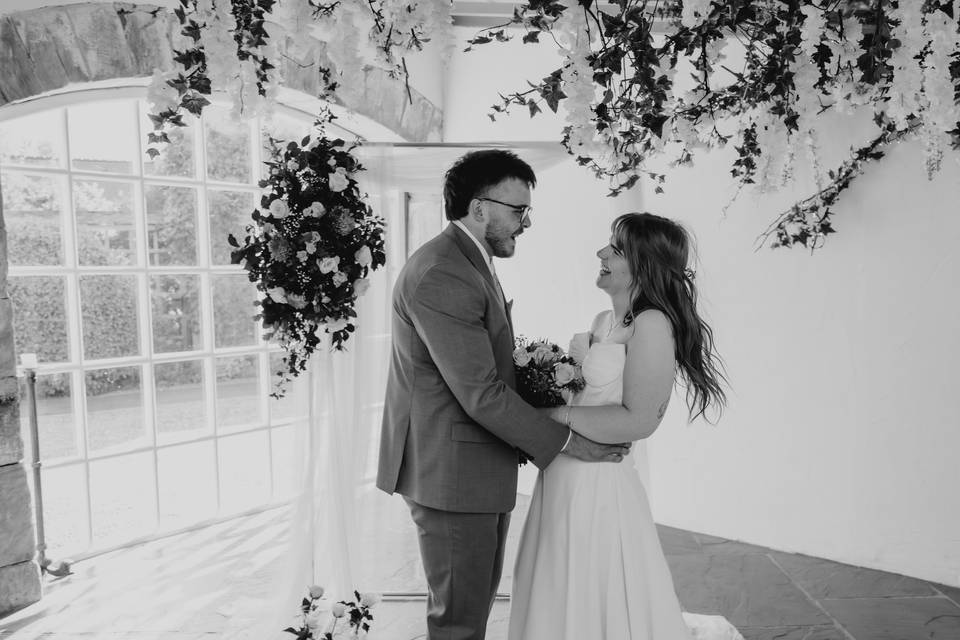 Couple b and w