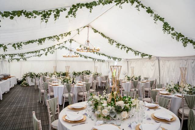 Banquet tables