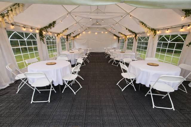 Partial lining with garlands