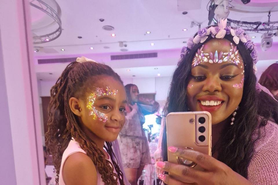 Glitter station