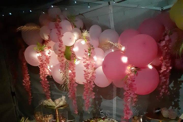 Sweet table balloons