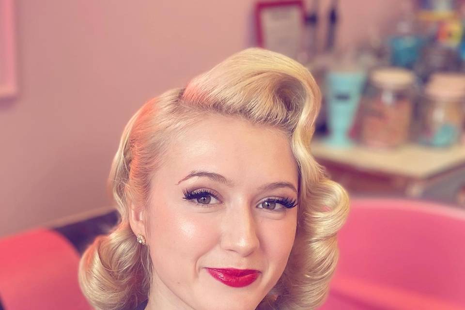 1940s classic curl set