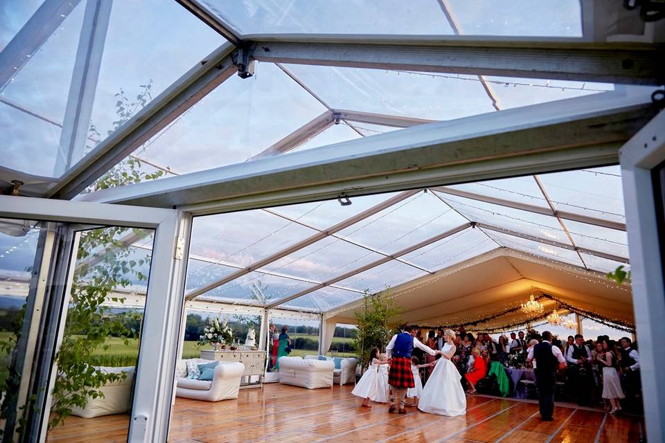 Panoramic marquee roofs