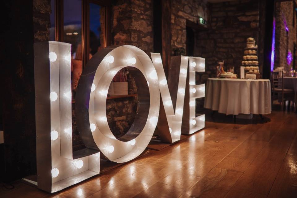 Dimmable LOVE Letters