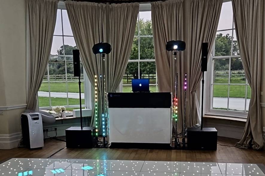 Eastington with Dancefloor