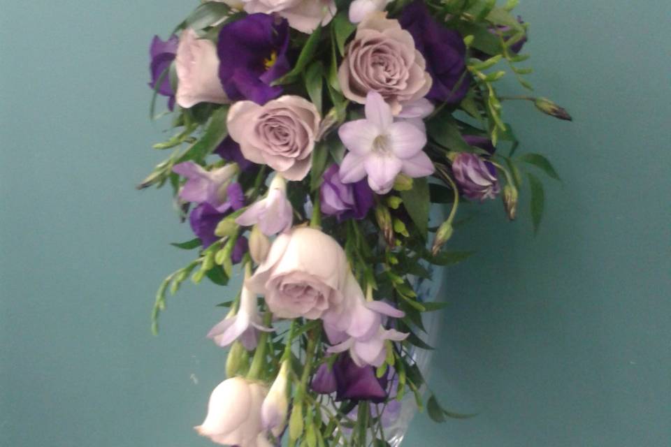 Shower bouquet in lilac