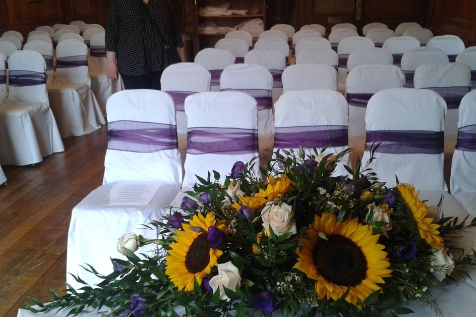 Sunflower signing table