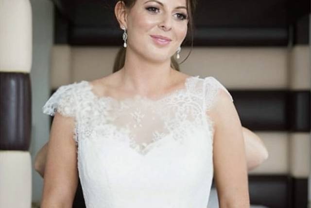 Elegant bridal makeup