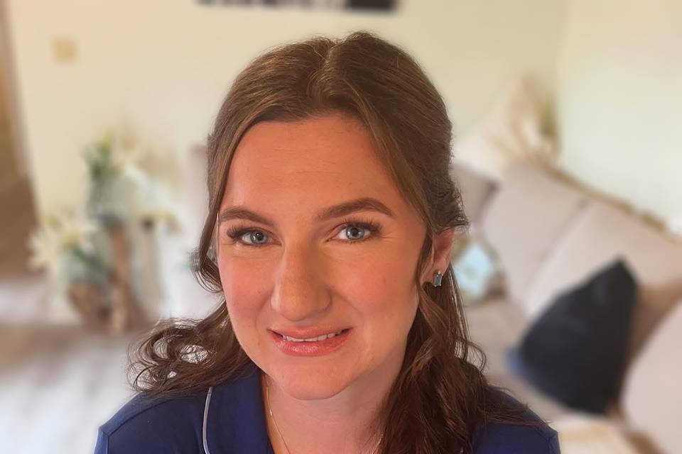 Soft glam bridesmaids makeup
