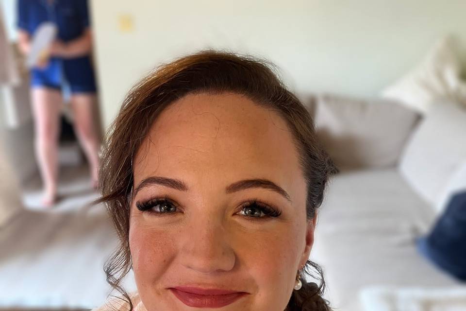 Soft glam bridal makeup
