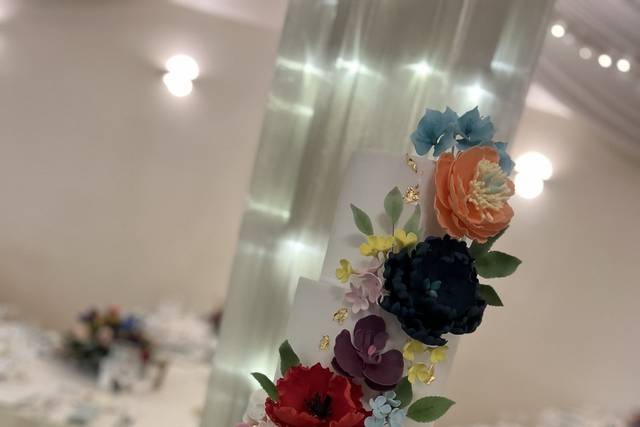 Sugar flower cascade