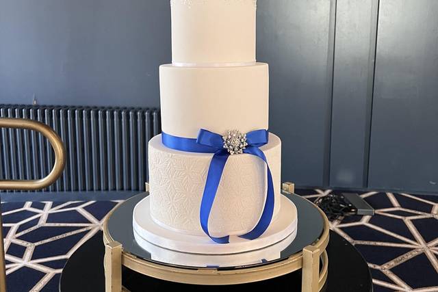 Hidden design cake