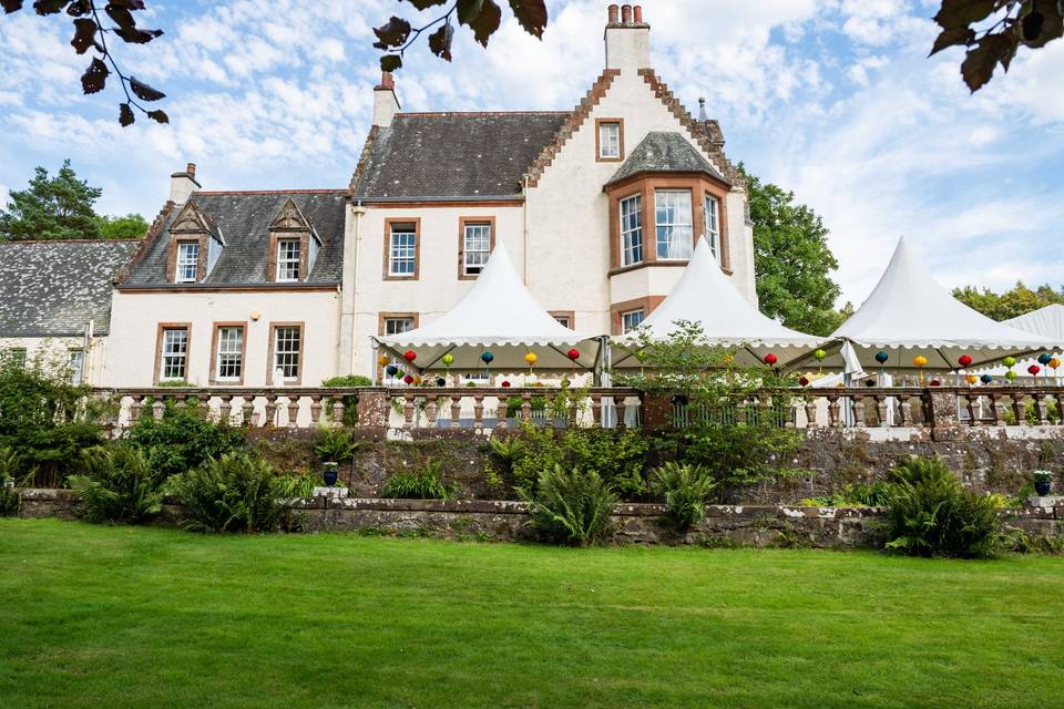 Side profile of Langlees House