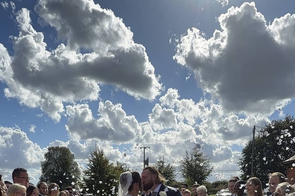 Confetti and kiss