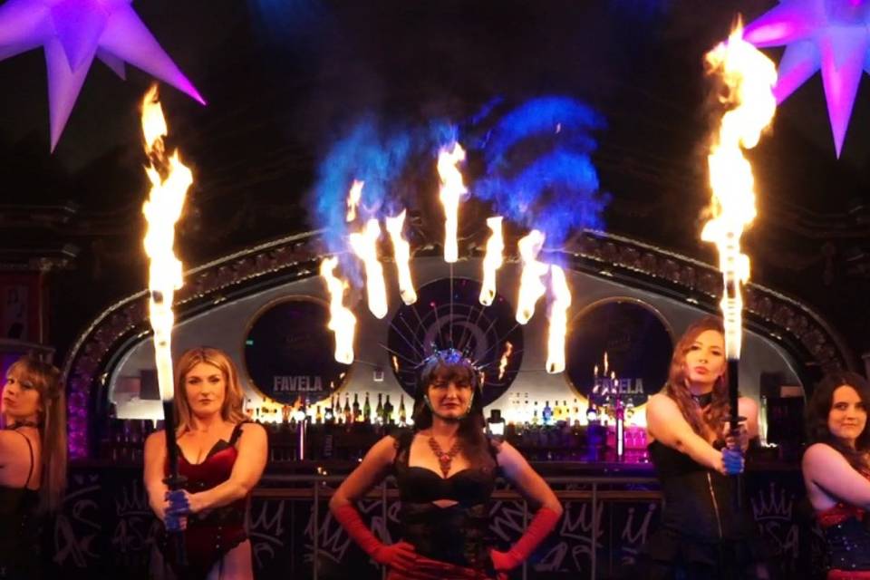 5 person troupe available