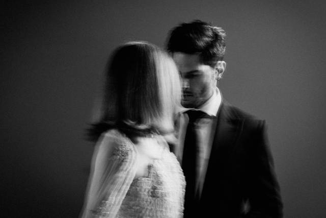 Bride ad Groom dance