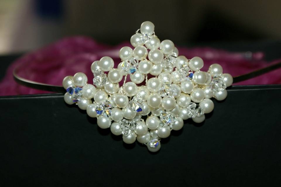Swarovski Crystal and Pearl Vintage Style Side Tiara