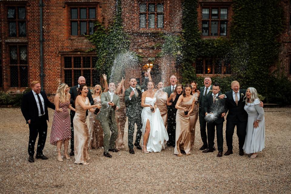 Champagne spray