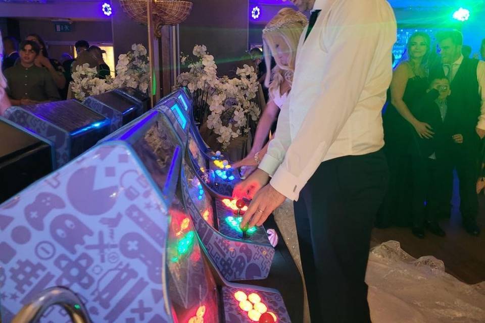 Wedding day retro fun