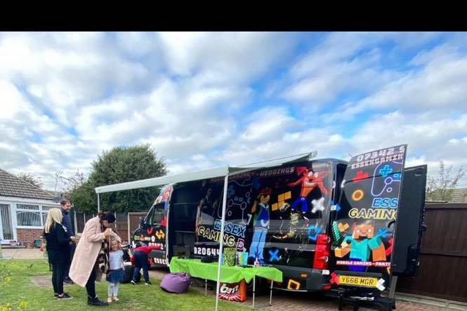 Gaming Bus Fun, Adults & Kids