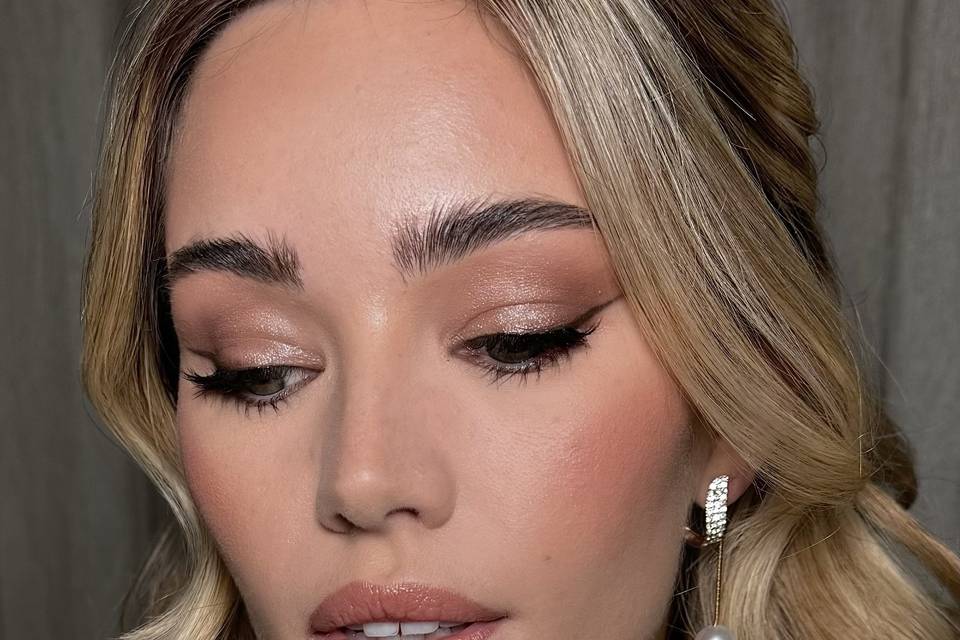 Wedding makeup