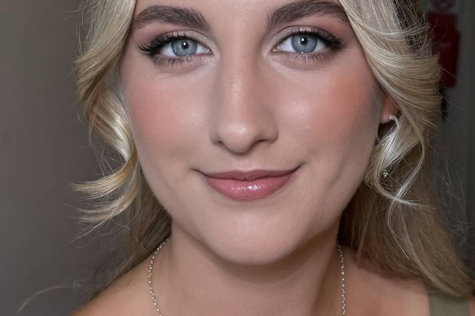 Bridesmaid makeup