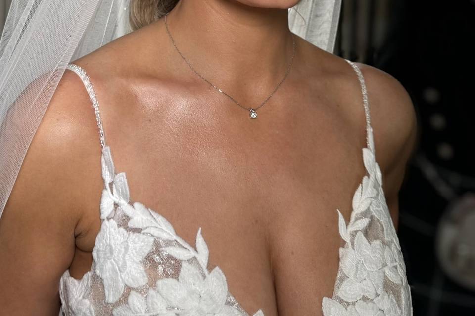 Soft pink wedding makeup