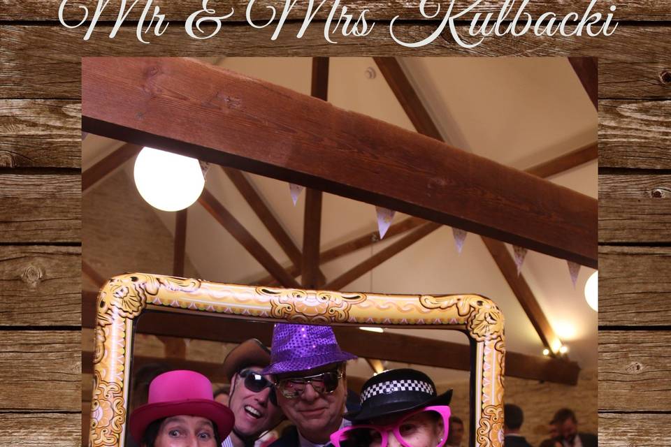 Photo Booths Reflect Events Magic Mirror Photobooth Hire 34