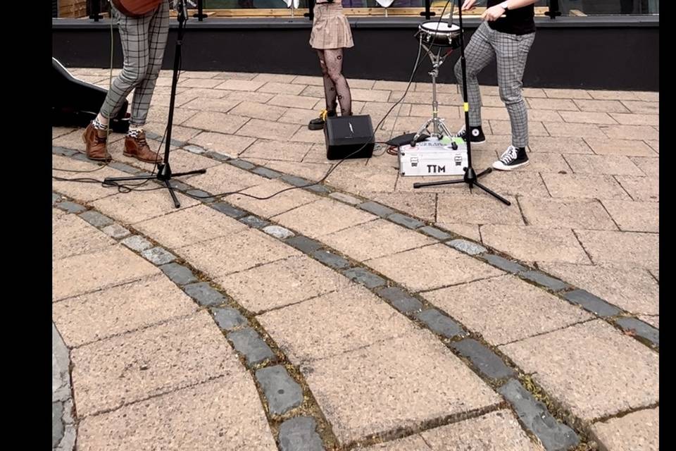 Derry Girls busk