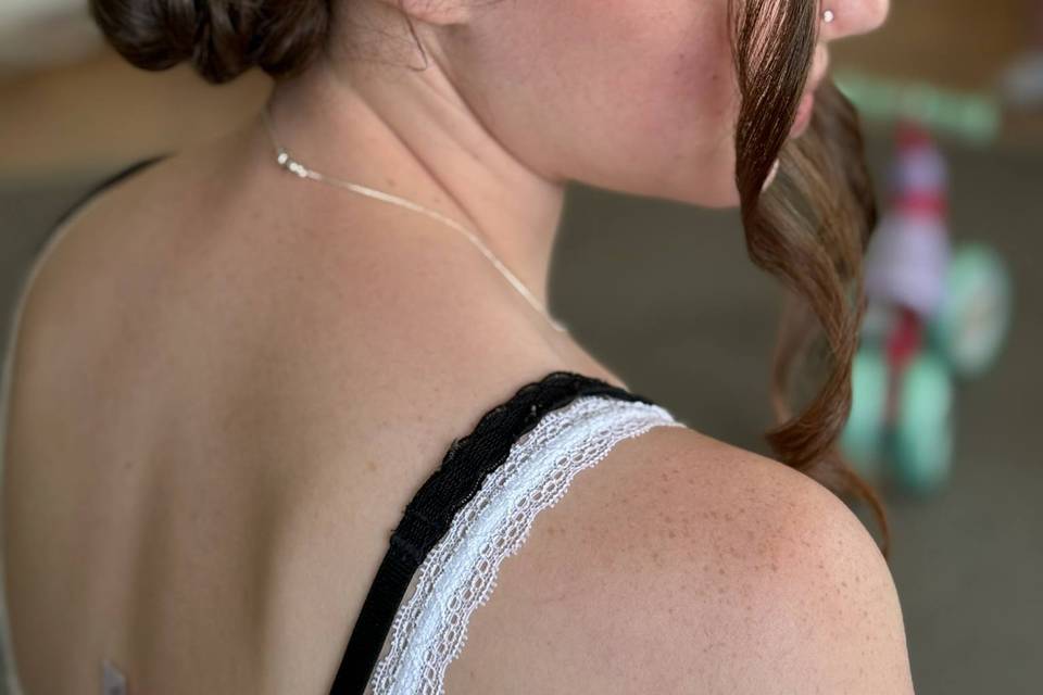 Natural curls (bridesmaid)