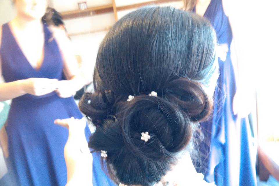 Bridal curled hair down