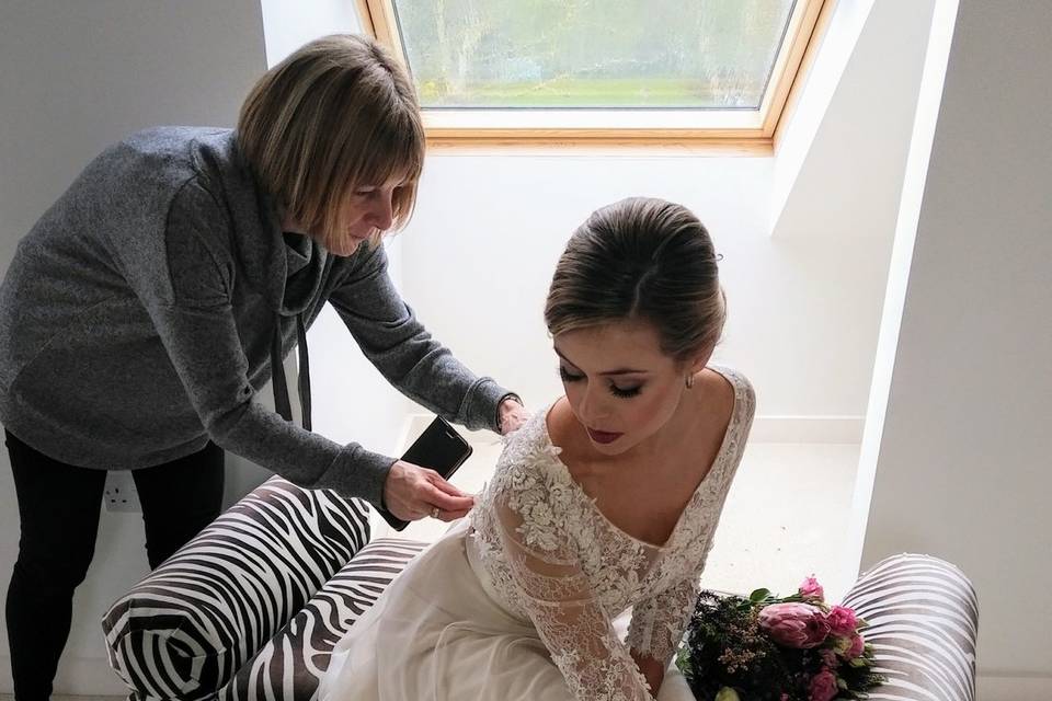 Bridal hair bun