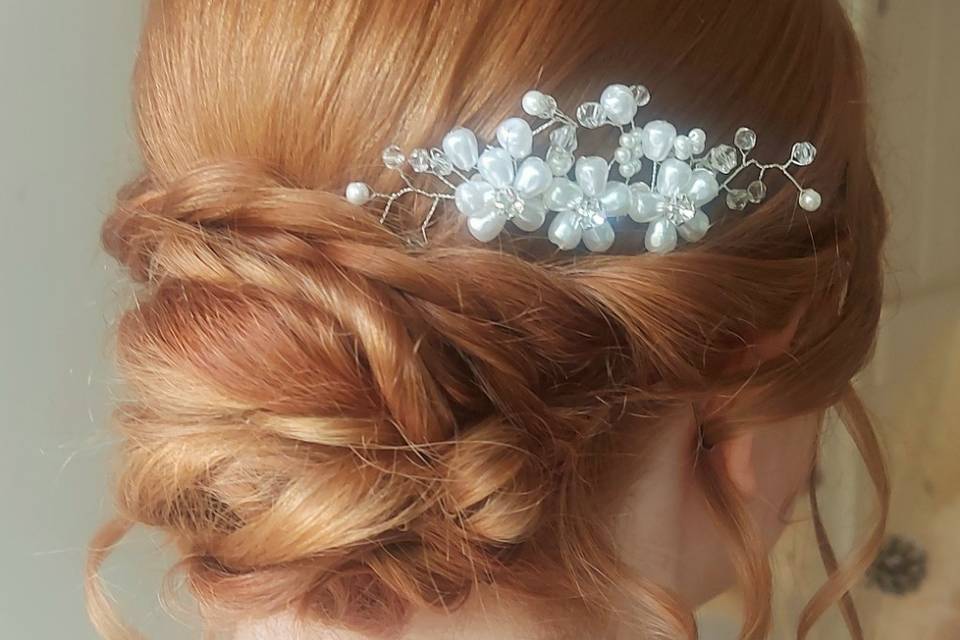 Bridal hair bun