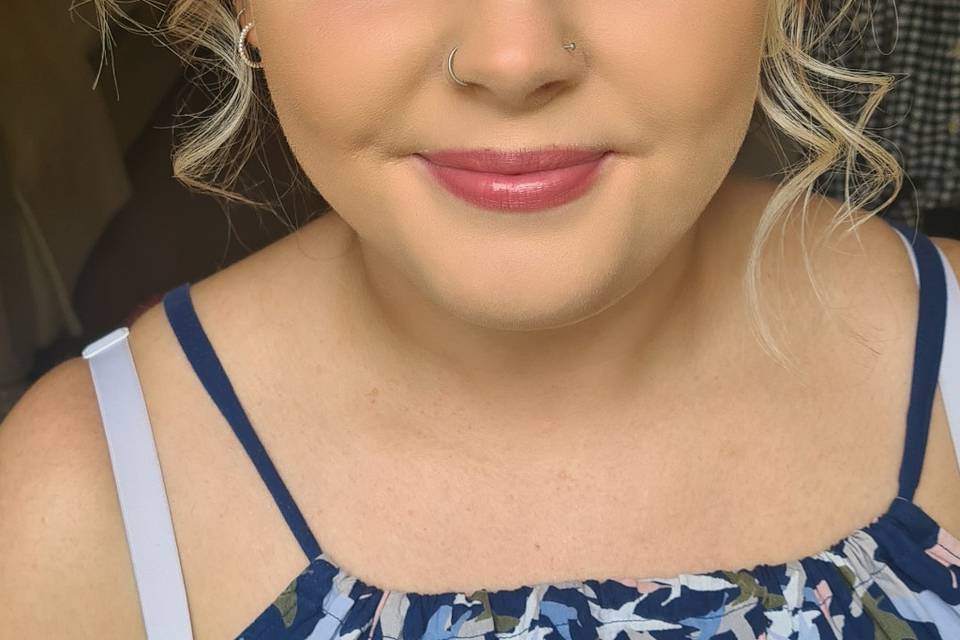Bridesmaids makeup