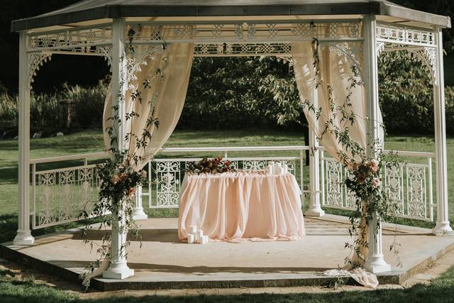 Pavilion draping