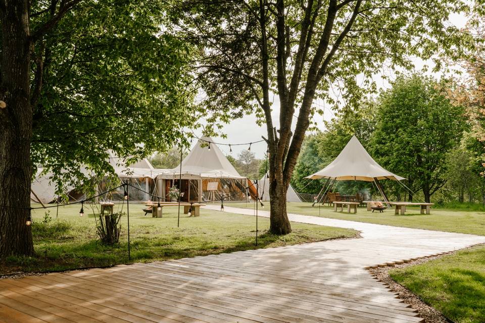 Dovecote Events (Barn & Tipi venue)