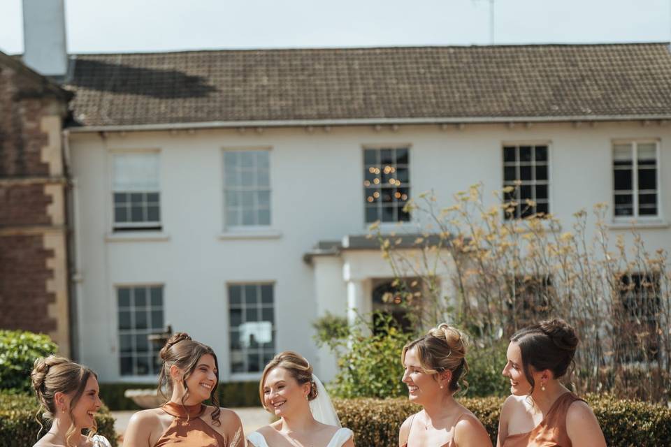 Glewstone Court
