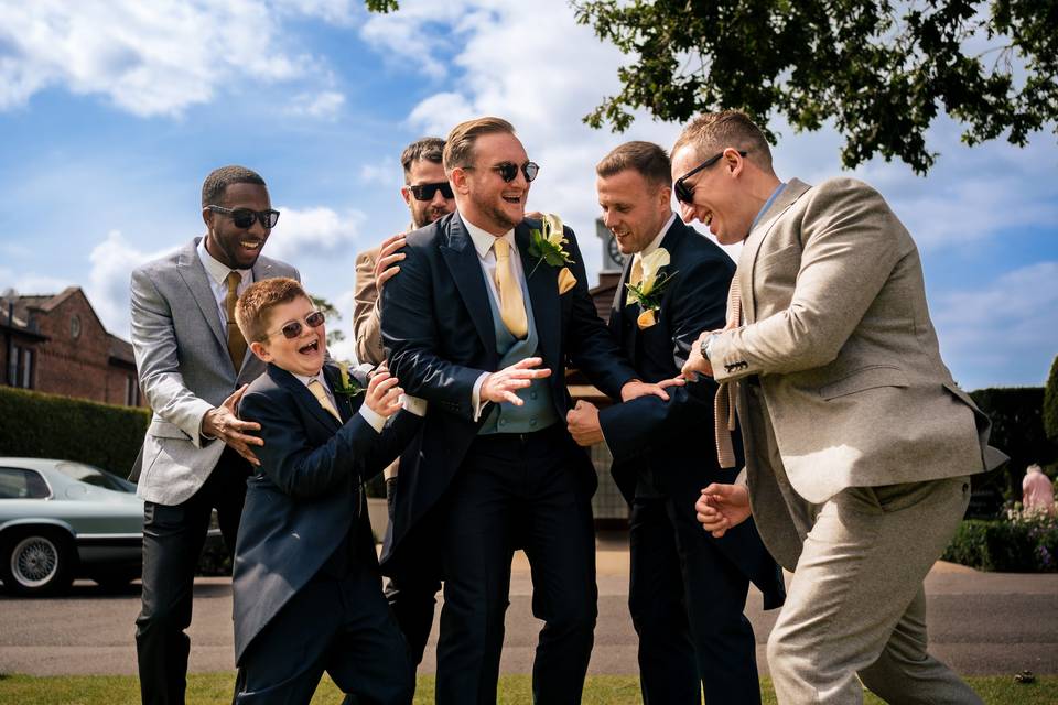 Groom fun