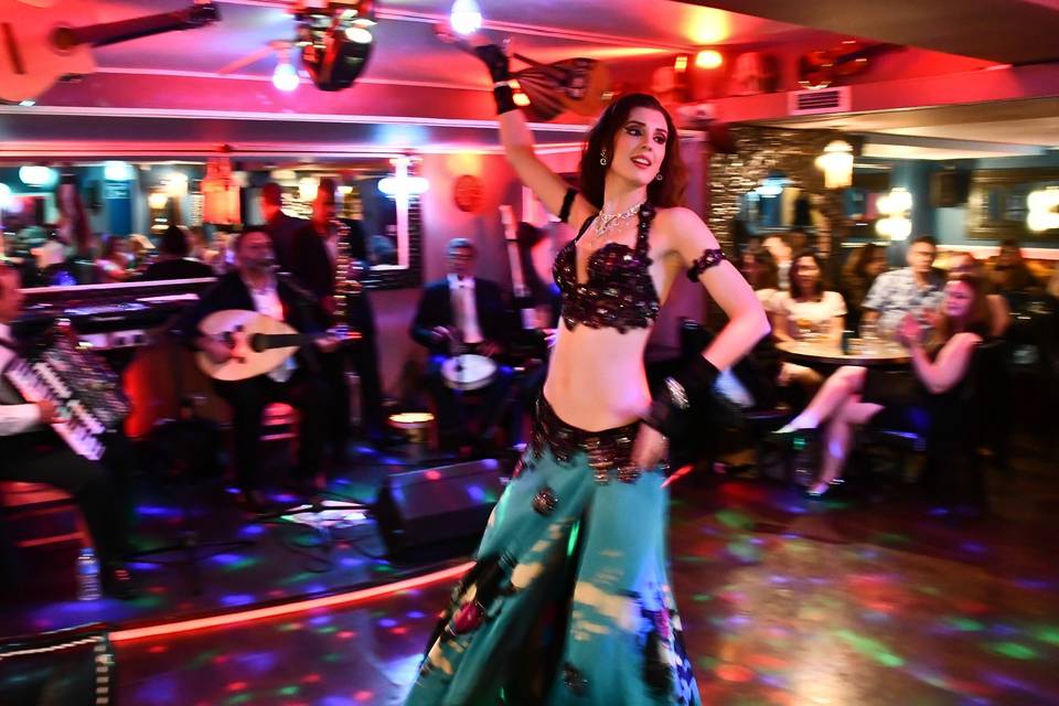 Bellydance with Arabic band