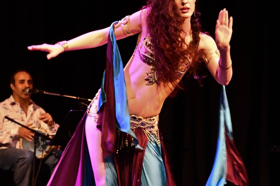 Bellydance with Arabic band