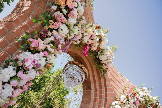 Outdoor decor