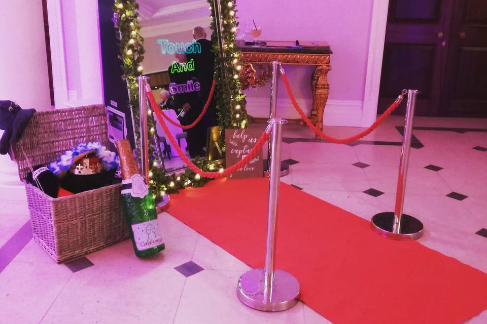 Rope barriers & Red carpet