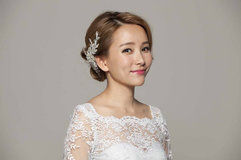 Bridal makeup &hair stylist