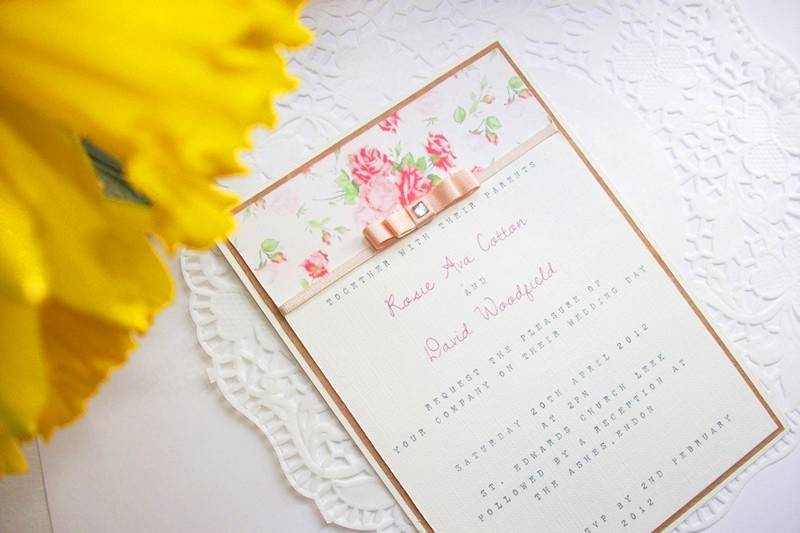 Vintage peach invite